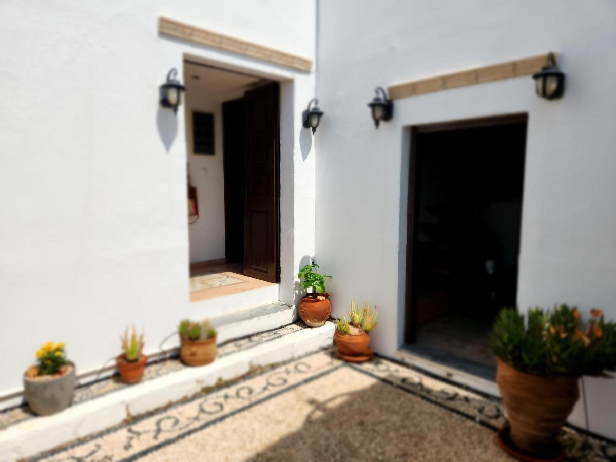 Lindos Boutique - Adults Only Apartman Kültér fotó
